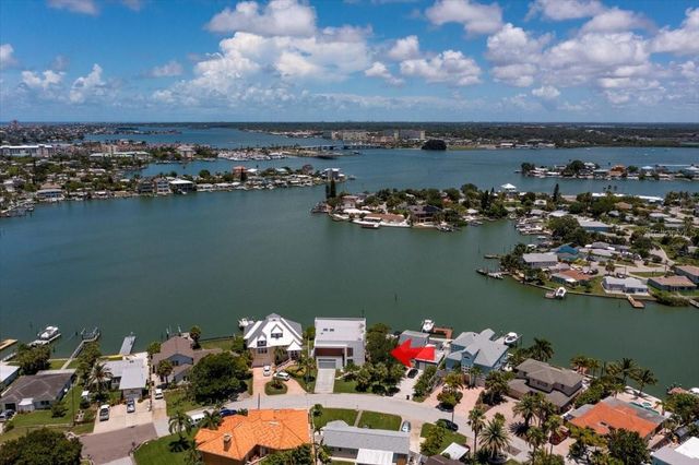14077 N BAYSHORE DRIVE, Madeira Beach, FL 33708