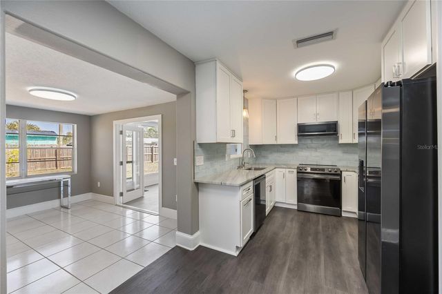 1824 RHOADES TERRACE, Sarasota, FL 34234