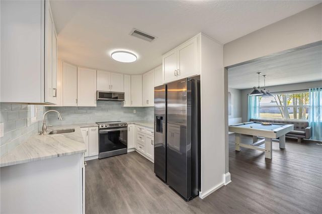 1824 RHOADES TERRACE, Sarasota, FL 34234