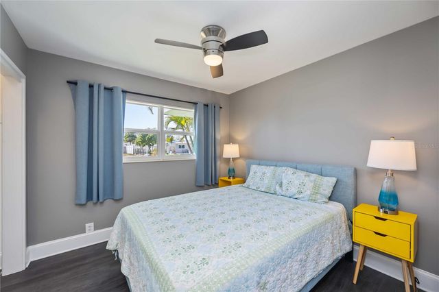 1824 RHOADES TERRACE, Sarasota, FL 34234