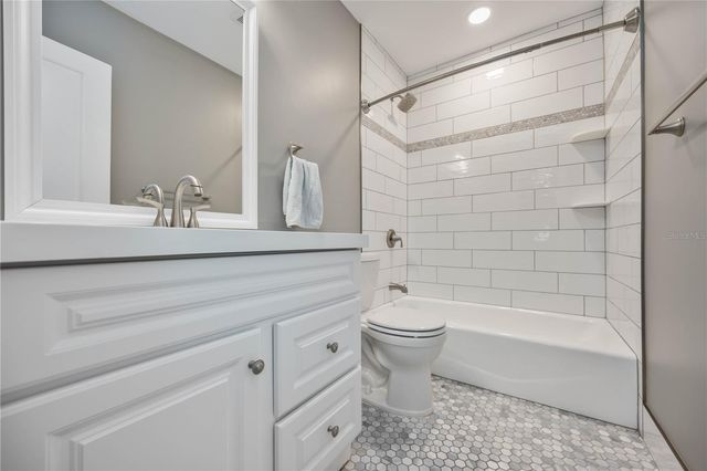 1824 RHOADES TERRACE, Sarasota, FL 34234