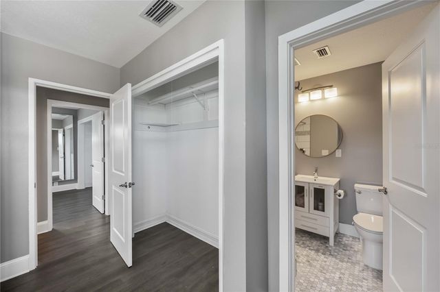 1824 RHOADES TERRACE, Sarasota, FL 34234