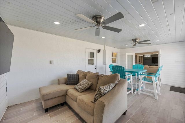 1824 RHOADES TERRACE, Sarasota, FL 34234