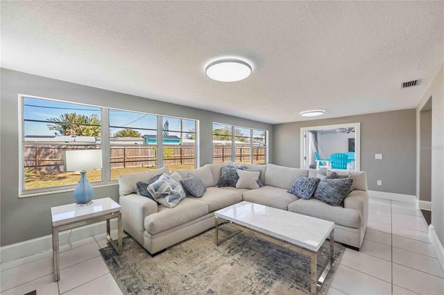 1824 RHOADES TERRACE, Sarasota, FL 34234