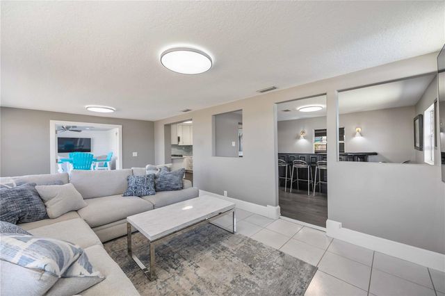 1824 RHOADES TERRACE, Sarasota, FL 34234