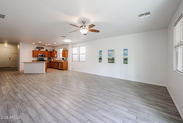 3227 W APOLLO Road, Phoenix, AZ 85041