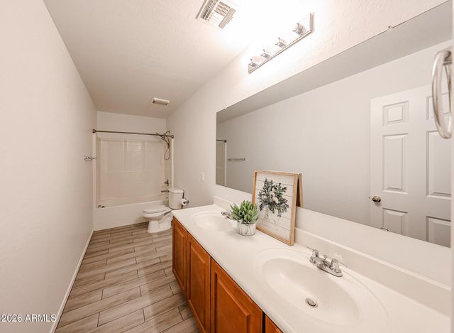 3227 W APOLLO Road, Phoenix, AZ 85041