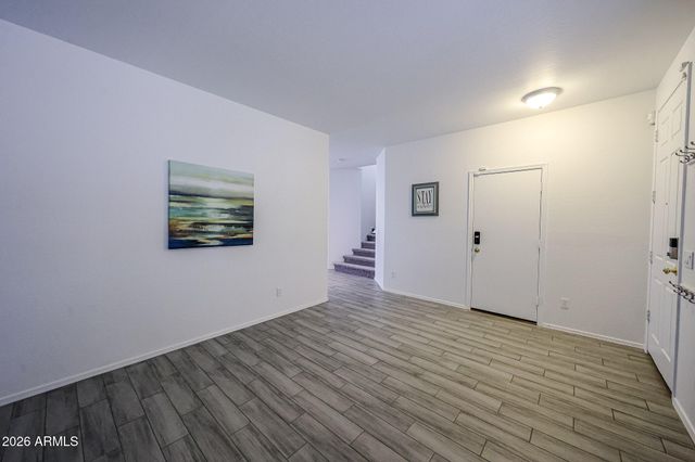 3227 W APOLLO Road, Phoenix, AZ 85041