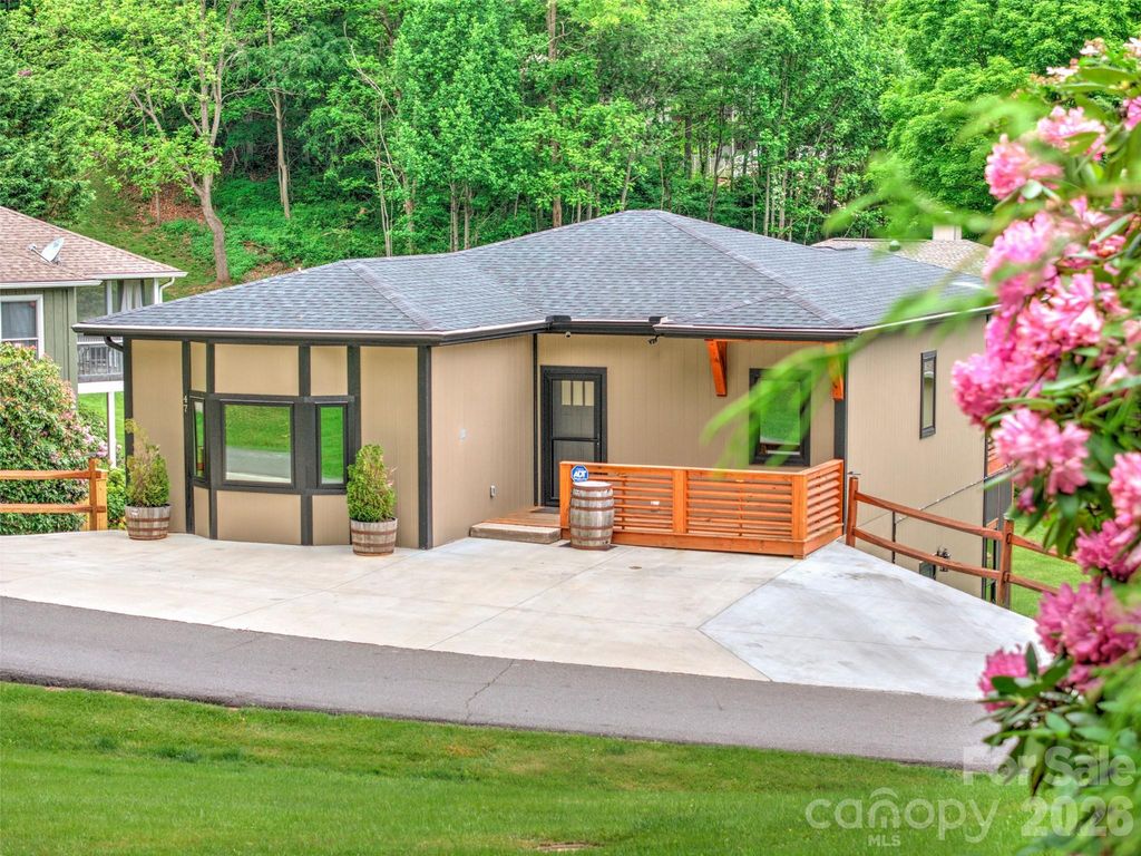 47 Winghaven Heights, Waynesville, NC 28786