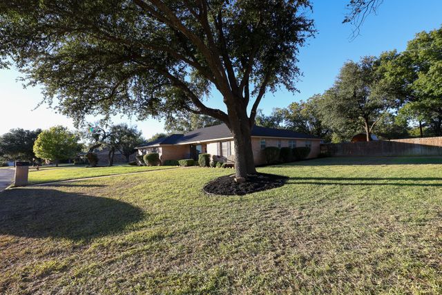 1300 Hillcrest Street, Coleman, TX 76834