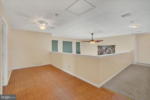 460 CHANNELL RD, New Park, PA 17352