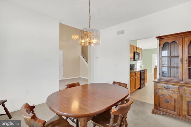 460 CHANNELL RD, New Park, PA 17352