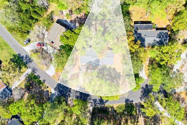 208 Yaupon Drive, Southport, NC 28461