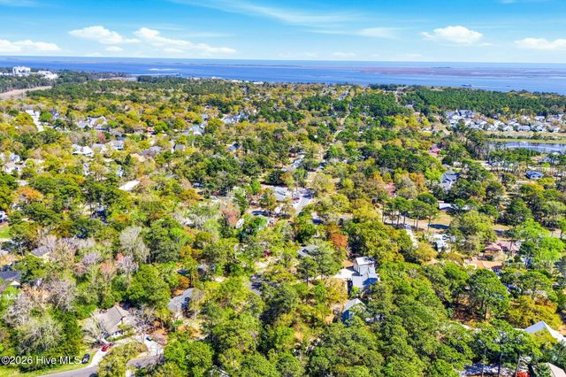 208 Yaupon Drive, Southport, NC 28461