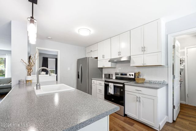 208 Yaupon Drive, Southport, NC 28461