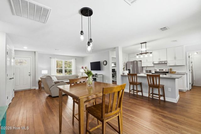 208 Yaupon Drive, Southport, NC 28461