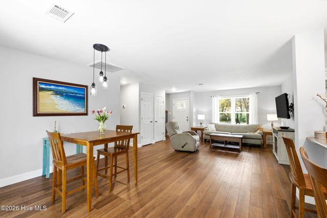 208 Yaupon Drive, Southport, NC 28461