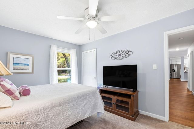 208 Yaupon Drive, Southport, NC 28461