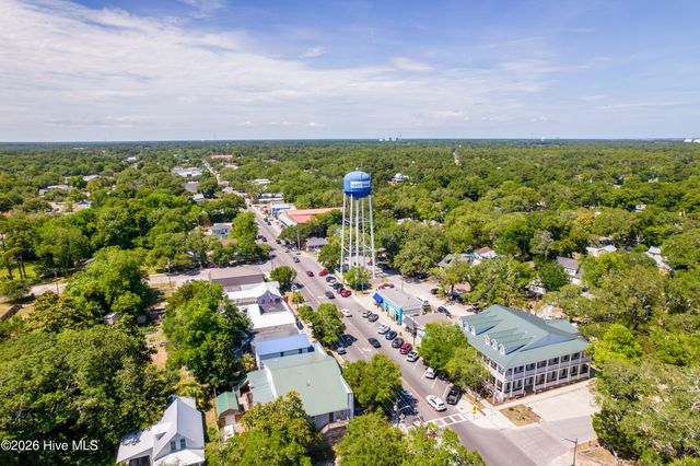208 Yaupon Drive, Southport, NC 28461