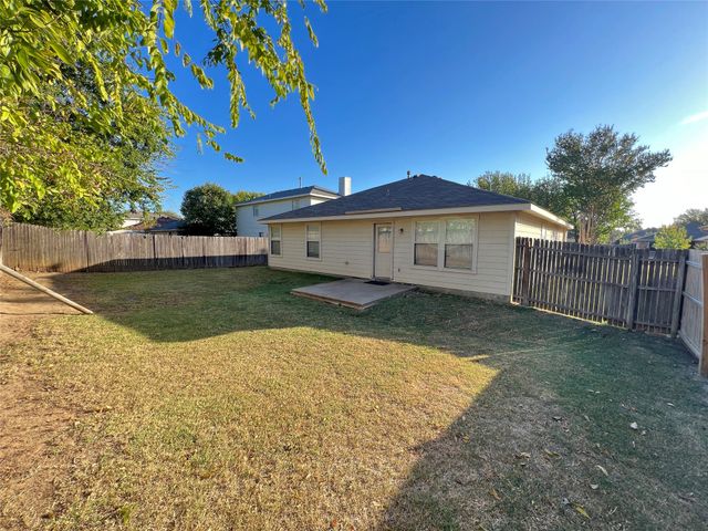 2217 Lookout Lane, Denton, TX 76207