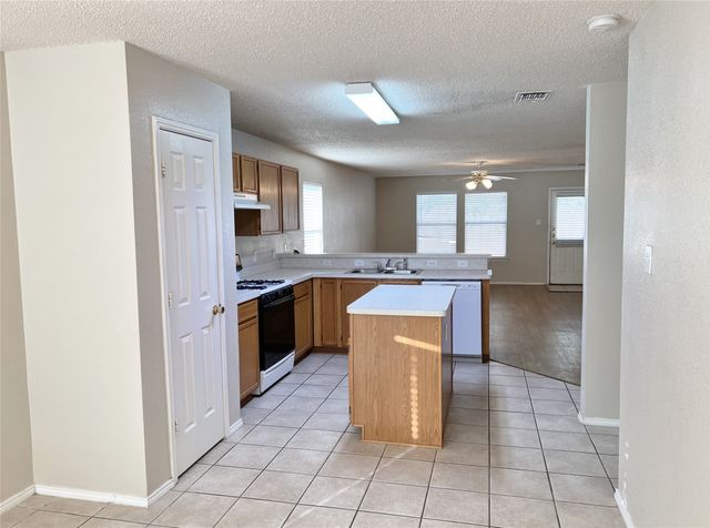 2217 Lookout Lane, Denton, TX 76207