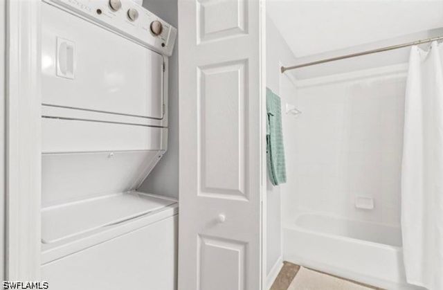 9175 Celeste DR 202, Naples, FL 34113