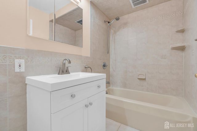 20 Mercury Road, Edison, NJ 08817