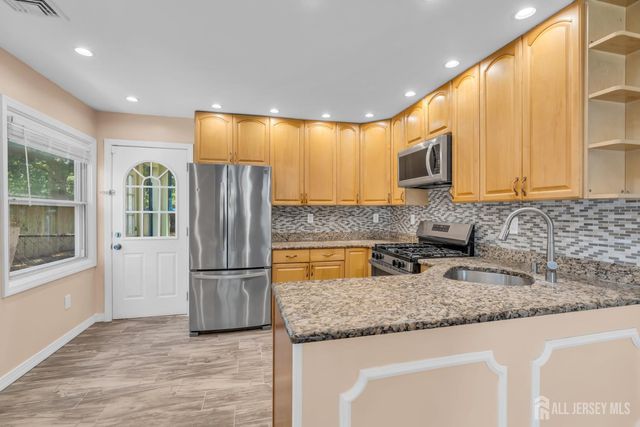 20 Mercury Road, Edison, NJ 08817