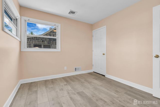 20 Mercury Road, Edison, NJ 08817
