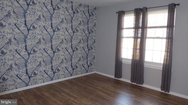 4 HAMILTON CT, Berlin, NJ 08009