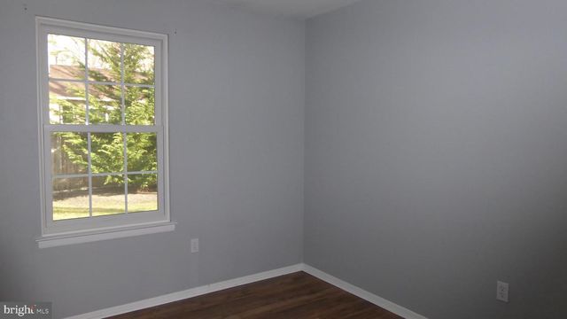 4 HAMILTON CT, Berlin, NJ 08009