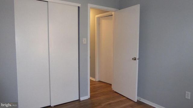 4 HAMILTON CT, Berlin, NJ 08009