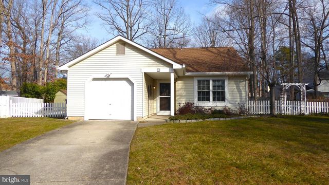 4 HAMILTON CT, Berlin, NJ 08009