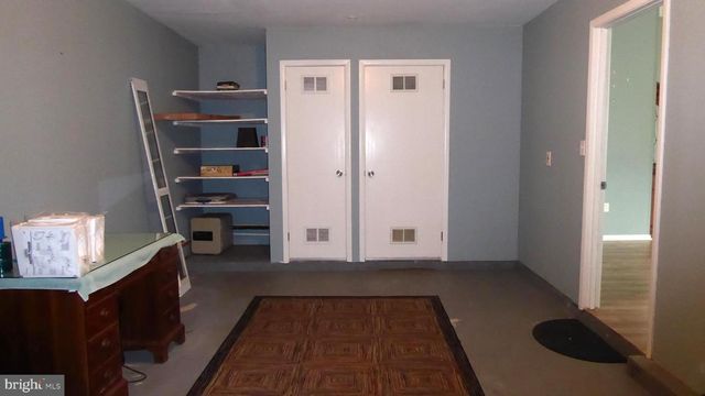 4 HAMILTON CT, Berlin, NJ 08009