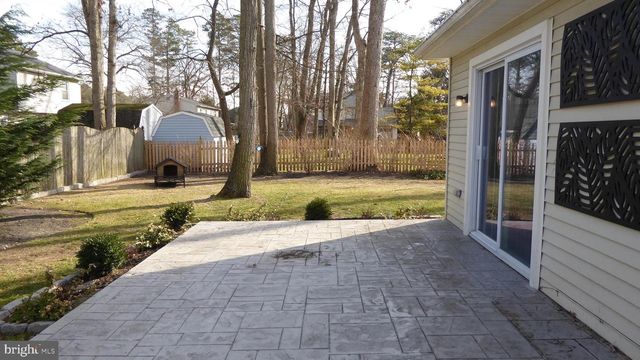 4 HAMILTON CT, Berlin, NJ 08009