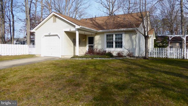 4 HAMILTON CT, Berlin, NJ 08009