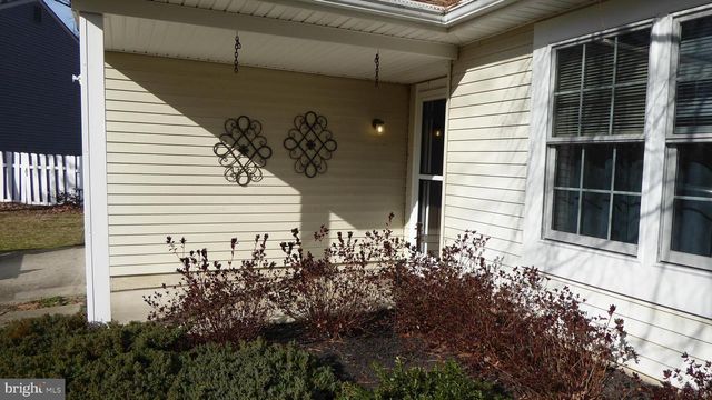 4 HAMILTON CT, Berlin, NJ 08009