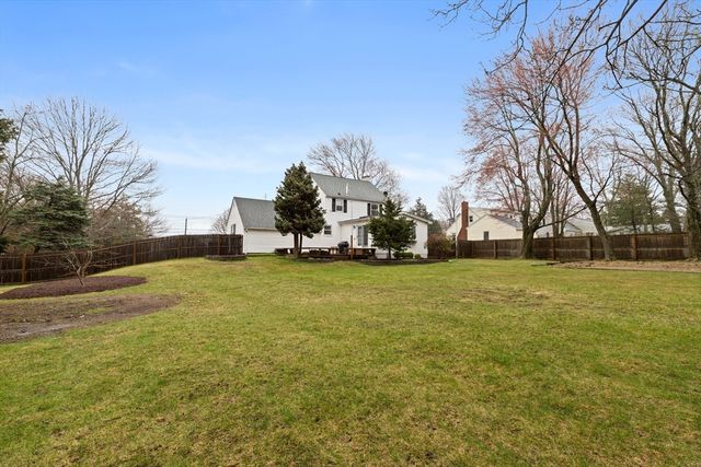 615 Neponset St, Norwood, MA 02062