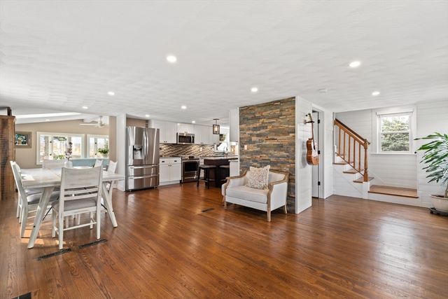 615 Neponset St, Norwood, MA 02062