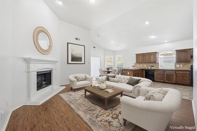 1016 Fairweather Drive, Fort Worth, TX 76120