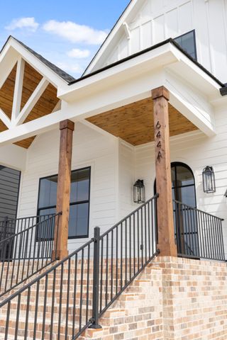 644A W Green Ln A, Nashville, TN 37207
