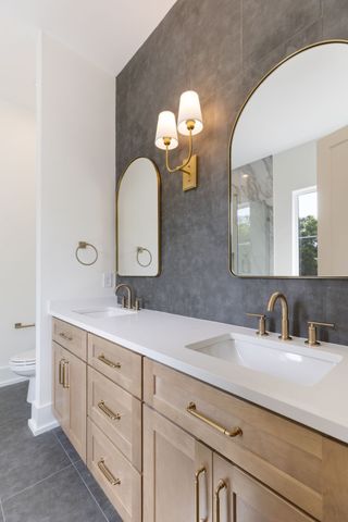 644A W Green Ln A, Nashville, TN 37207