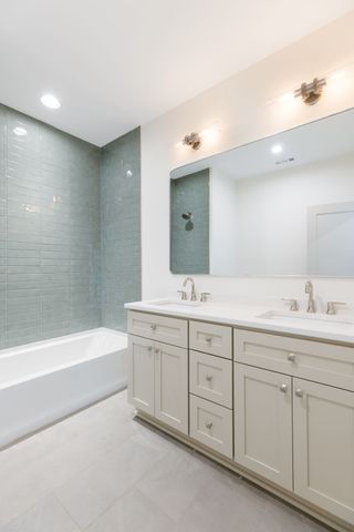 644A W Green Ln A, Nashville, TN 37207