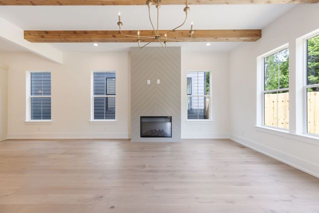 644A W Green Ln A, Nashville, TN 37207