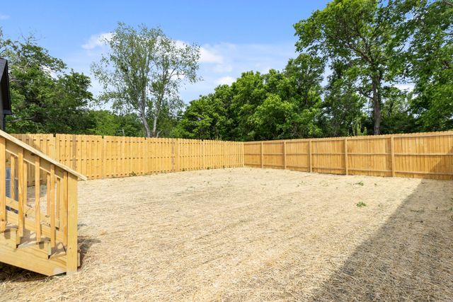 644A W Green Ln A, Nashville, TN 37207