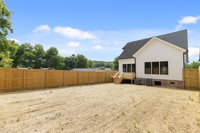 644A W Green Ln A, Nashville, TN 37207