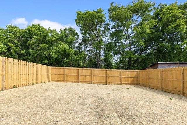 644A W Green Ln A, Nashville, TN 37207
