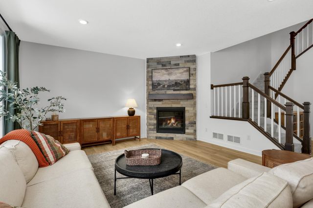 1149 74th Court W, Inver Grove Heights, MN 55077