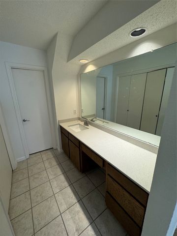 2119 Stone Moss Lane, Grapevine, TX 76051