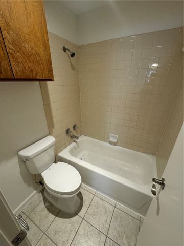 2119 Stone Moss Lane, Grapevine, TX 76051